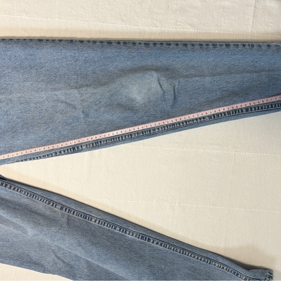 Levi's light blue jeans with gold stitching - Picture 6 of 6